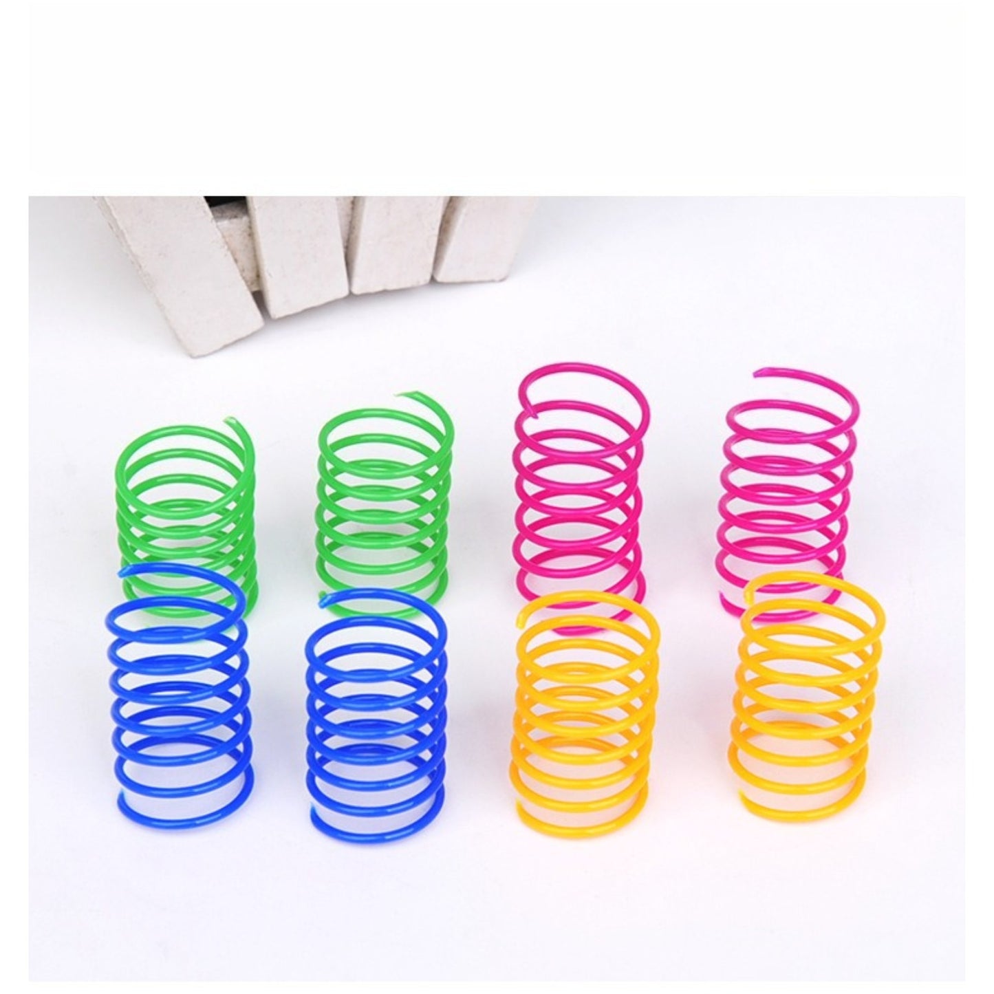 4pcs 2025 New Model Cat Pet Throwing Toys Plastic Spring Boredom Relief Toys Colored Four-Pack Pet Supplies, Without Battery